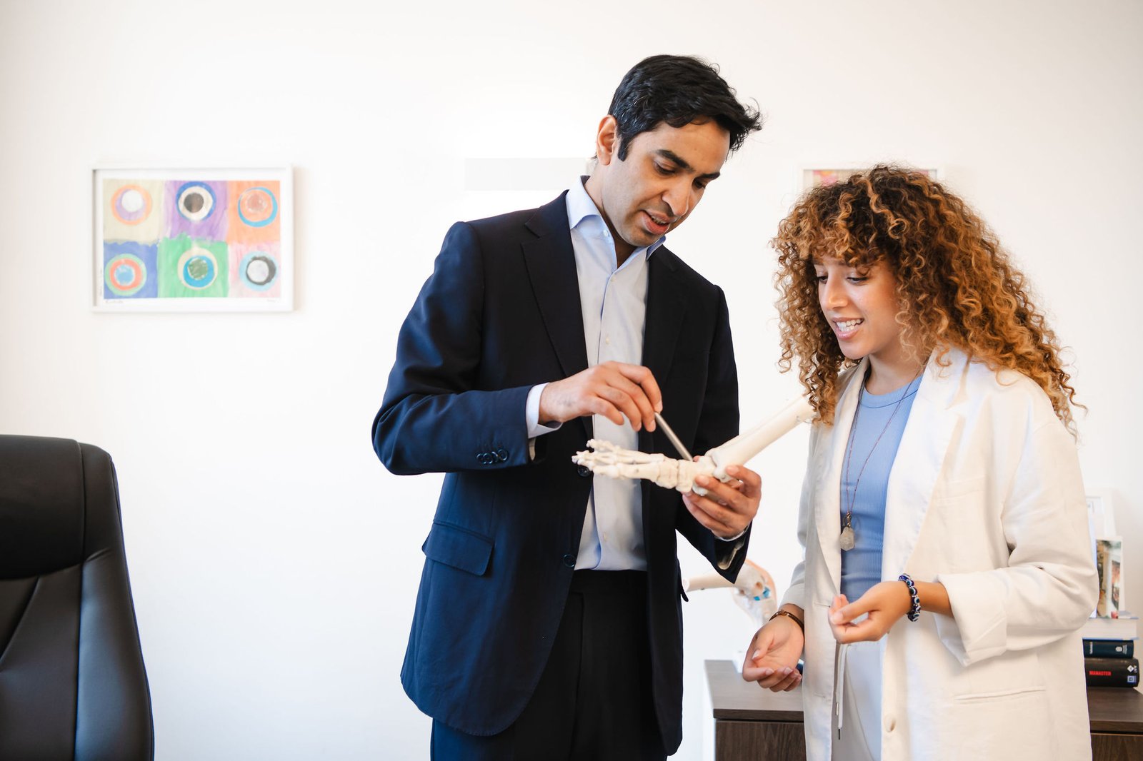 Specialist Bunion Surgeon vs General Orthopaedic Clinic: What's the Difference?