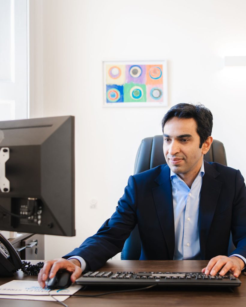 Kaser Nazir - Bunion Surgeon in Harley Street, London, Bunion Treatment Specialist